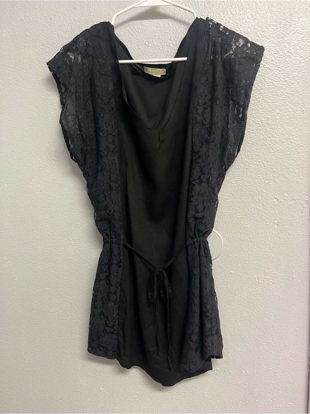 Billabong Designers Closet Black Lace V-Neck Dress